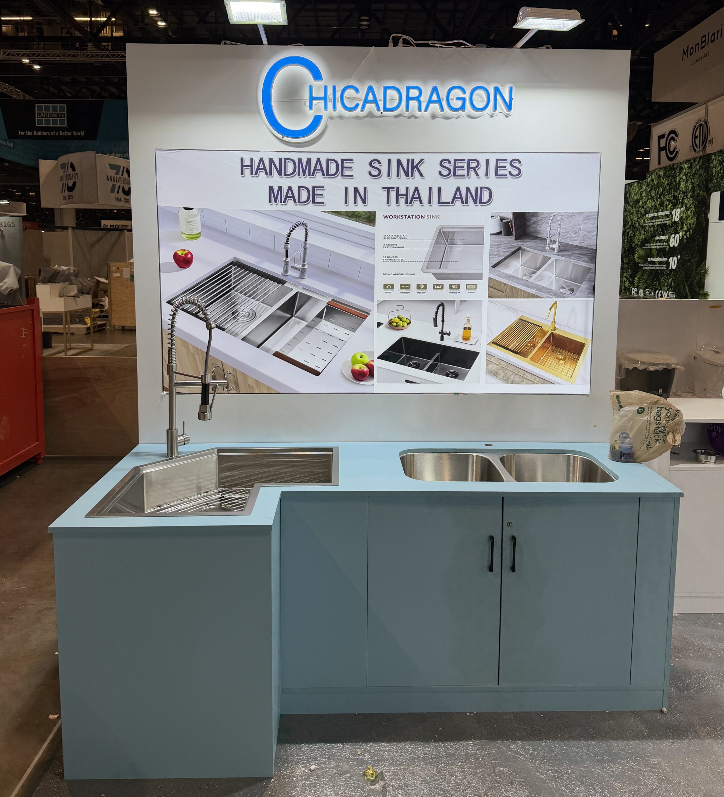 Locandina dello stand CHICA KBIS